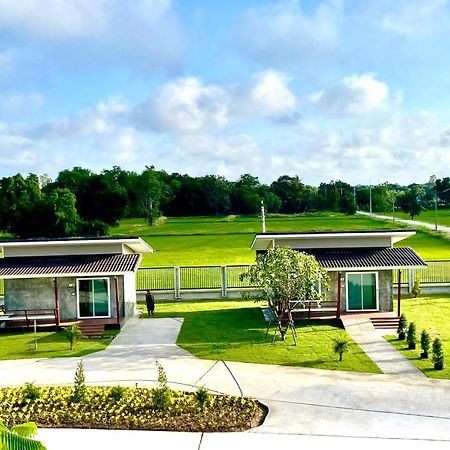 Farm View Resort @Uthai Thani ฟาร์มวิว รีสอร์ท อุทัยธานี Nong Khayang Esterno foto