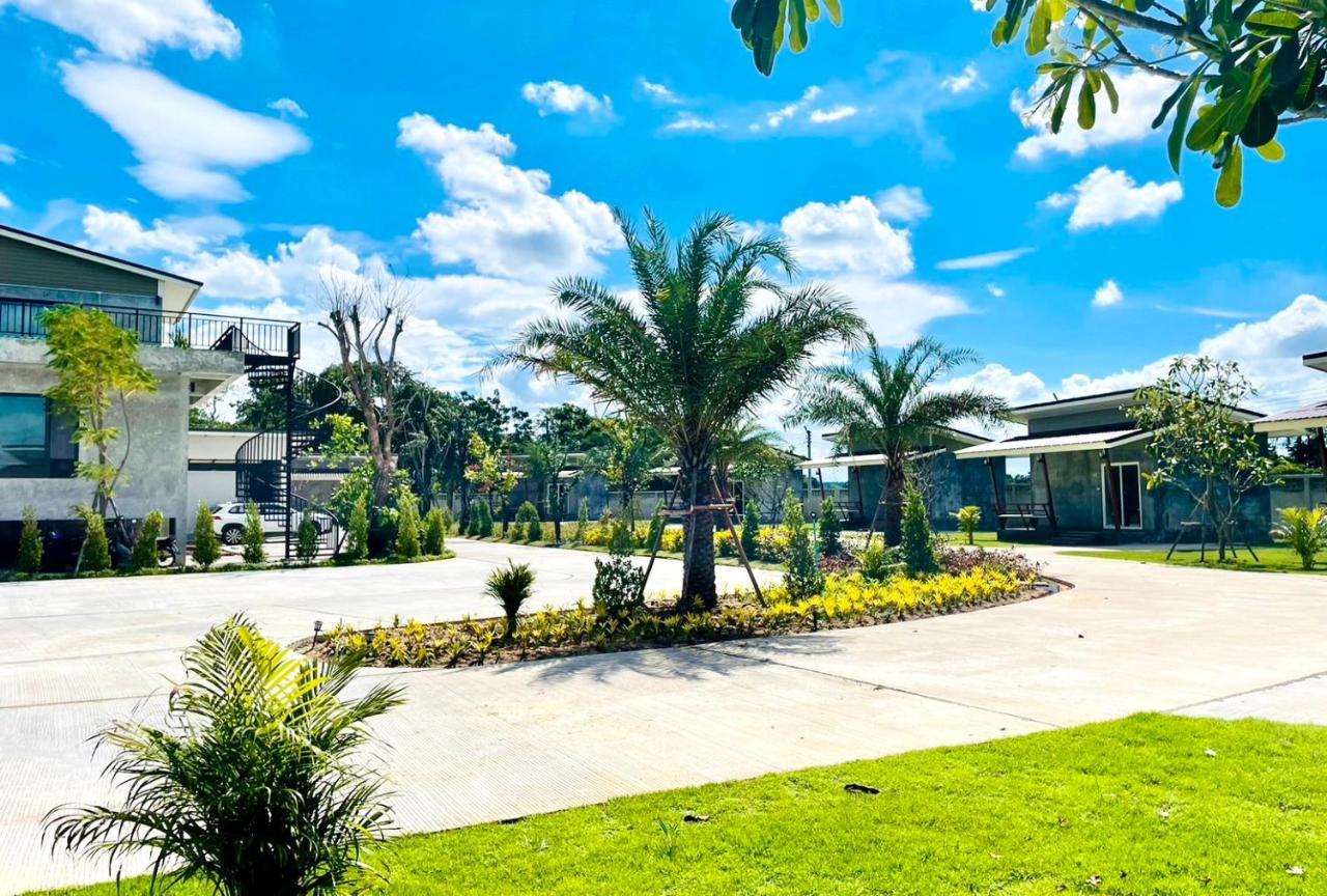 Farm View Resort @Uthai Thani ฟาร์มวิว รีสอร์ท อุทัยธานี Nong Khayang Esterno foto