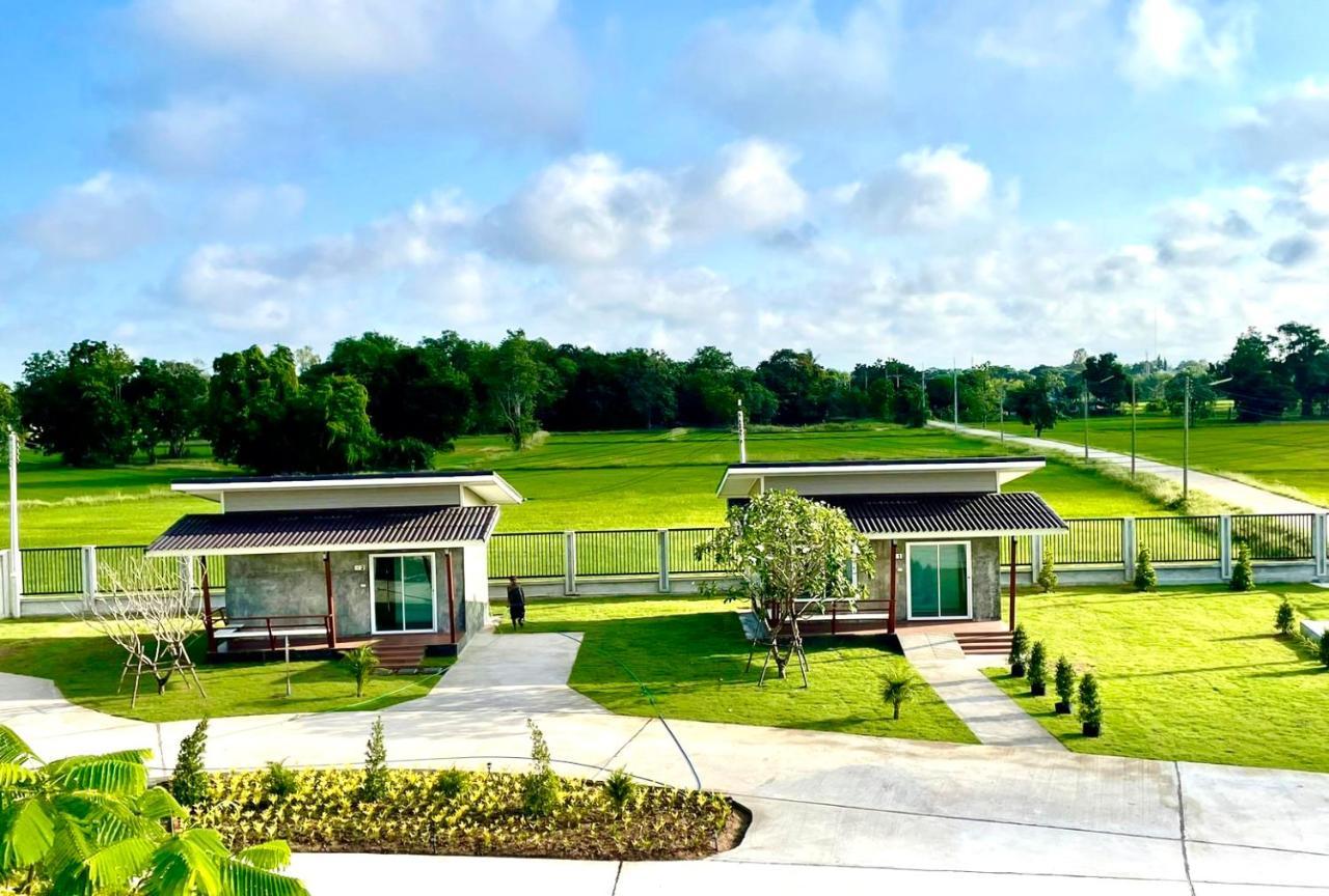 Farm View Resort @Uthai Thani ฟาร์มวิว รีสอร์ท อุทัยธานี Nong Khayang Esterno foto