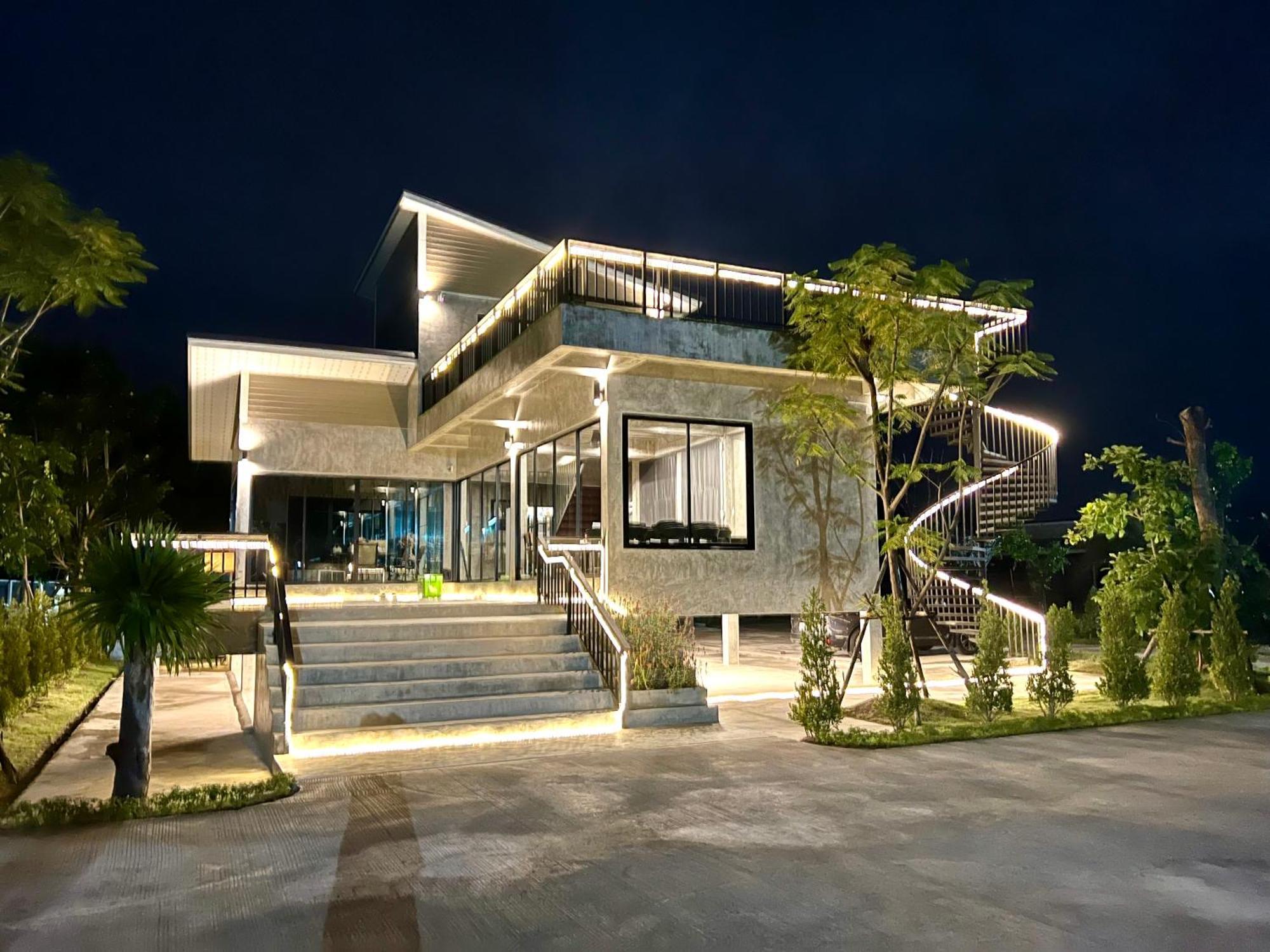 Farm View Resort @Uthai Thani ฟาร์มวิว รีสอร์ท อุทัยธานี Nong Khayang Esterno foto