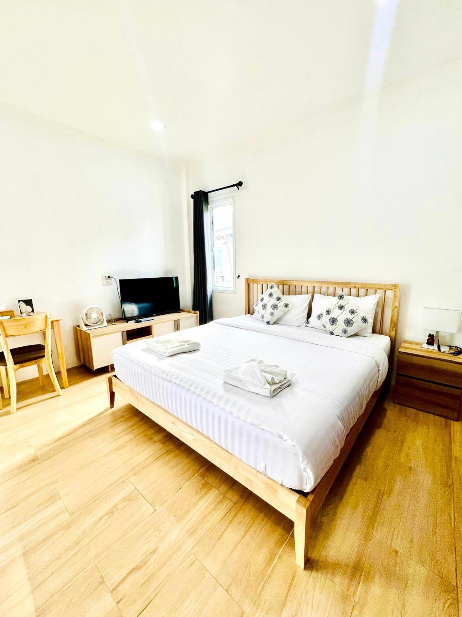Farm View Resort @Uthai Thani ฟาร์มวิว รีสอร์ท อุทัยธานี Nong Khayang Esterno foto